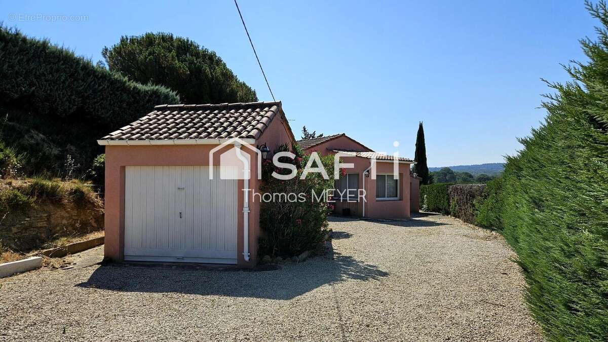 Maison 100 m² à La Tour-D'aigues  - photo 9