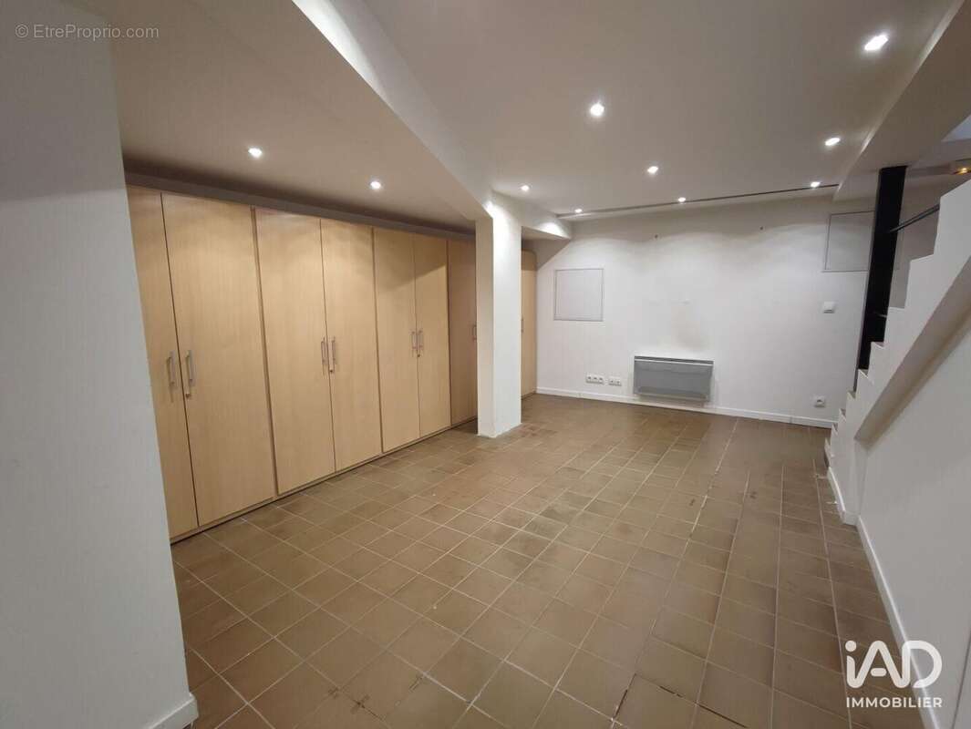 Photo 7 - Commerce à TRIEL-SUR-SEINE