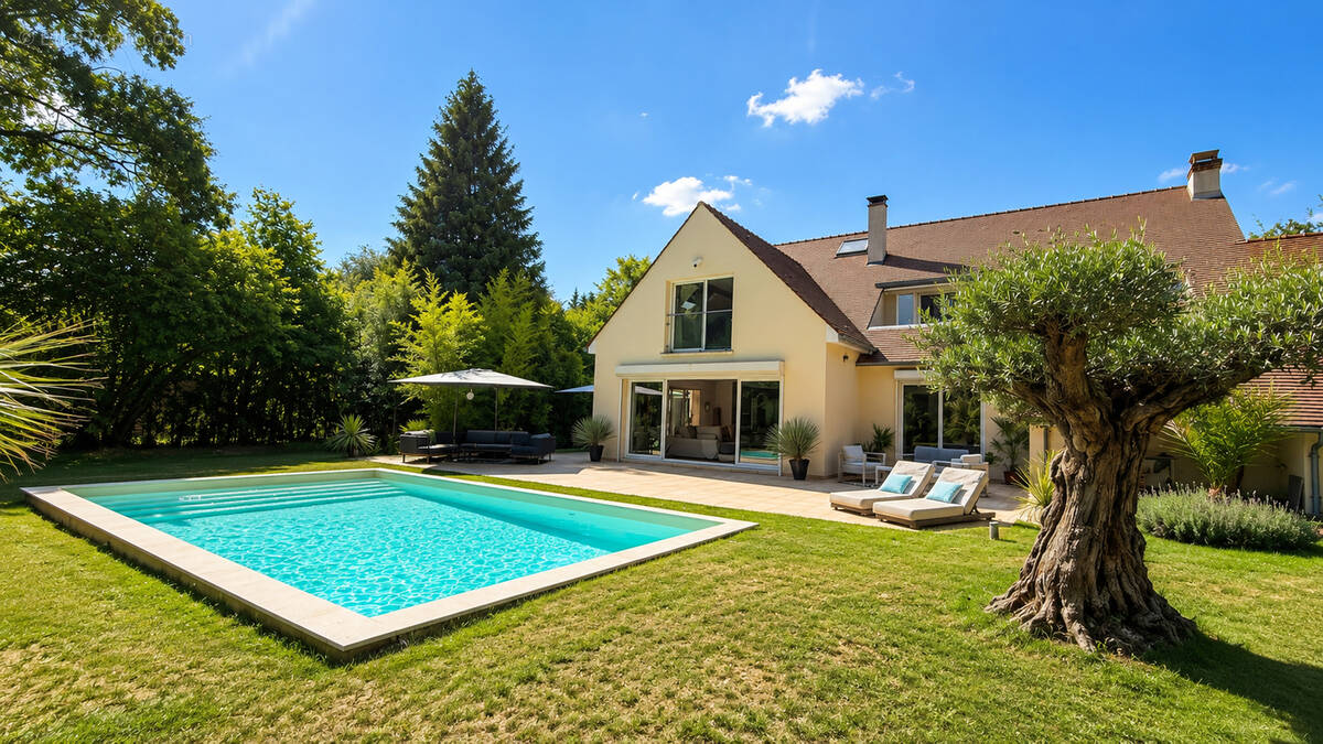 Maison à LAMORLAYE
