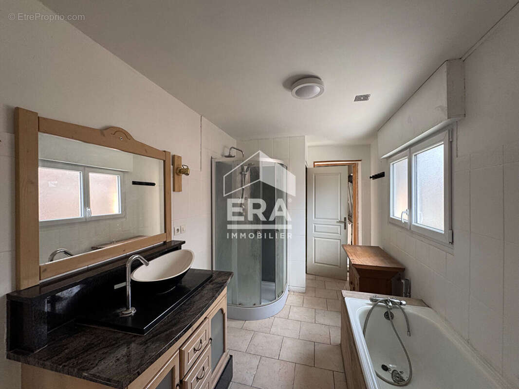 Maison à ESTEVELLES