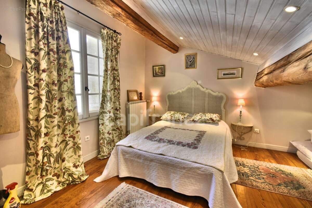 Maison à vendre 7 pièces TARASCON (13) - photo 13