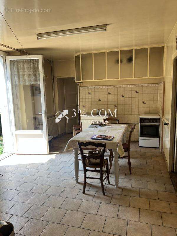 3%. com immobilier à  bellefonds 86 - photo 12