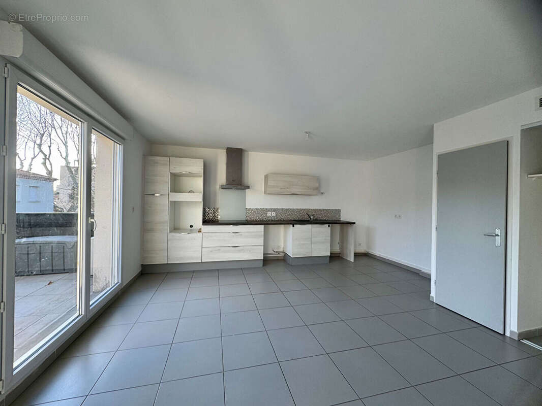 Appartement à PORT-DE-BOUC