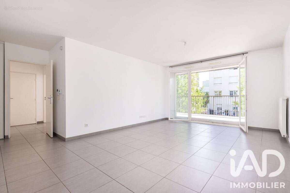 Photo 2 - Appartement à VILLEURBANNE