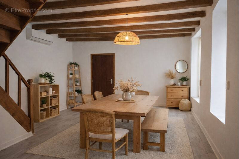 Maison à CHEILLE