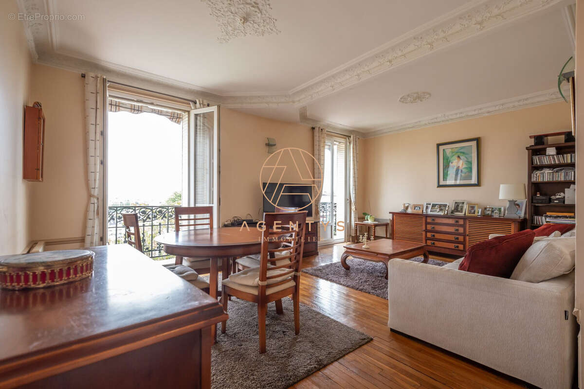 Appartement à NOGENT-SUR-MARNE
