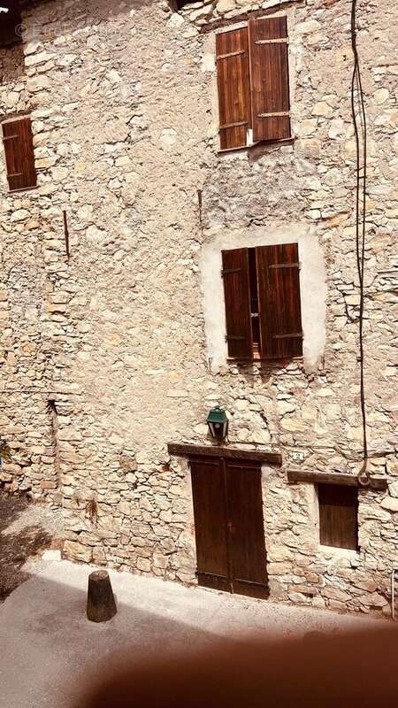 Maison à CLANS