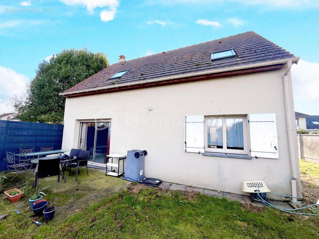 Maison à LES MUREAUX