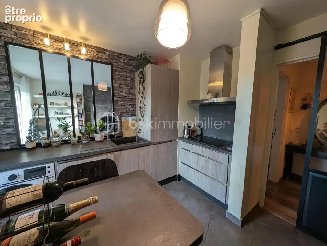 Appartement lumineux avec loggias, box et tennis privatif - photo 6