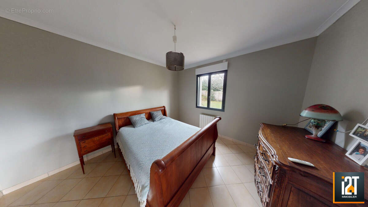 Maison à LA CALMETTE