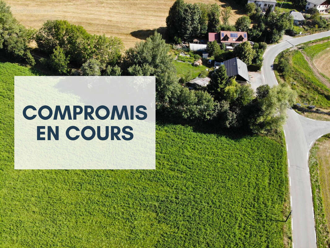 Terrain à SAINT-MICHEL-DE-CHAILLOL