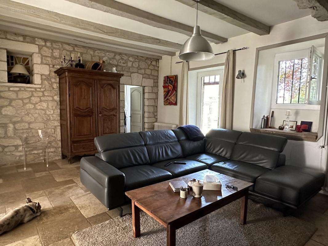 Maison à LA CHAPELLE-AUX-SAINTS