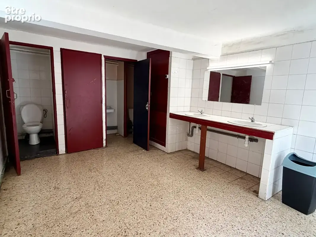 Nîmes est - ensemble immobilier commercial 600 m2 - photo 9
