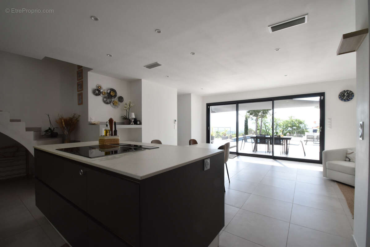 Maison à PUYLOUBIER