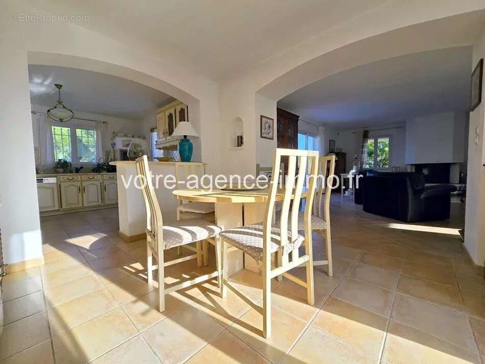 Maison à SAINT-RAPHAEL