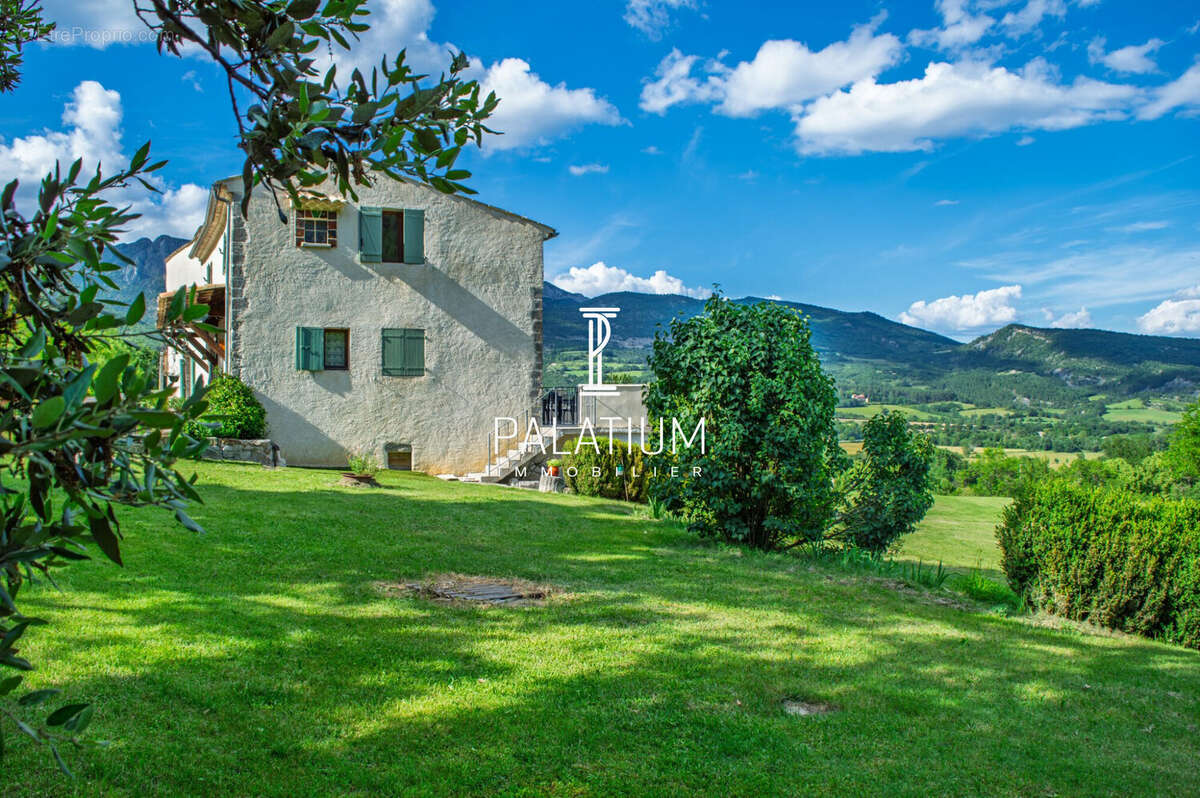 Maison 210 m² à Noyers-Sur-Jabron  - photo 5