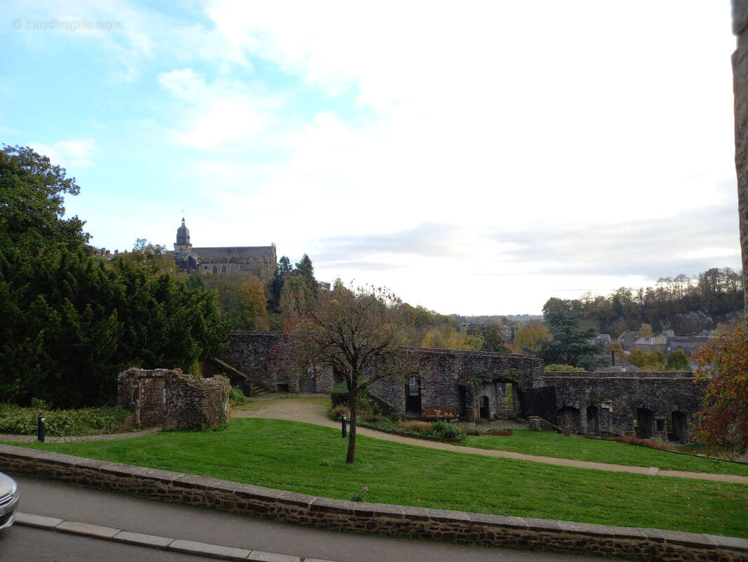 Appartement à FOUGERES