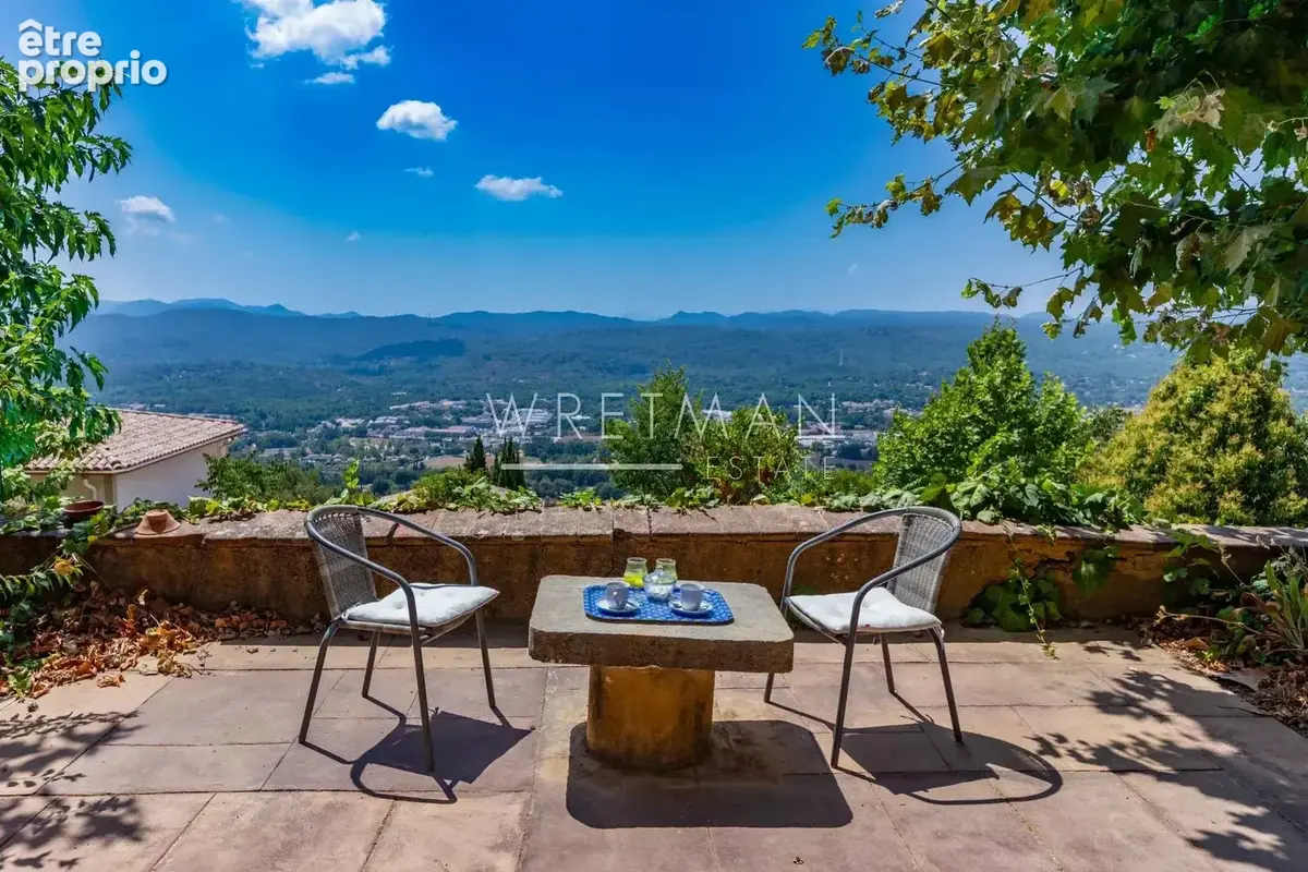 Maison de maitre avec vue et a pied de village-Montauroux - photo 2