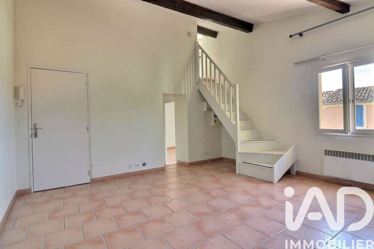 Photo 4 - Appartement à VARAGES