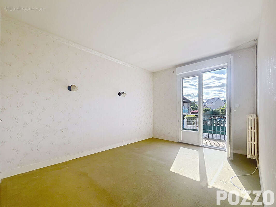 MAISON - 7 pièces - 5 chambres - 127 m² - jardin - 507 m² - sous-sol  - Saint-Lo - photo 5
