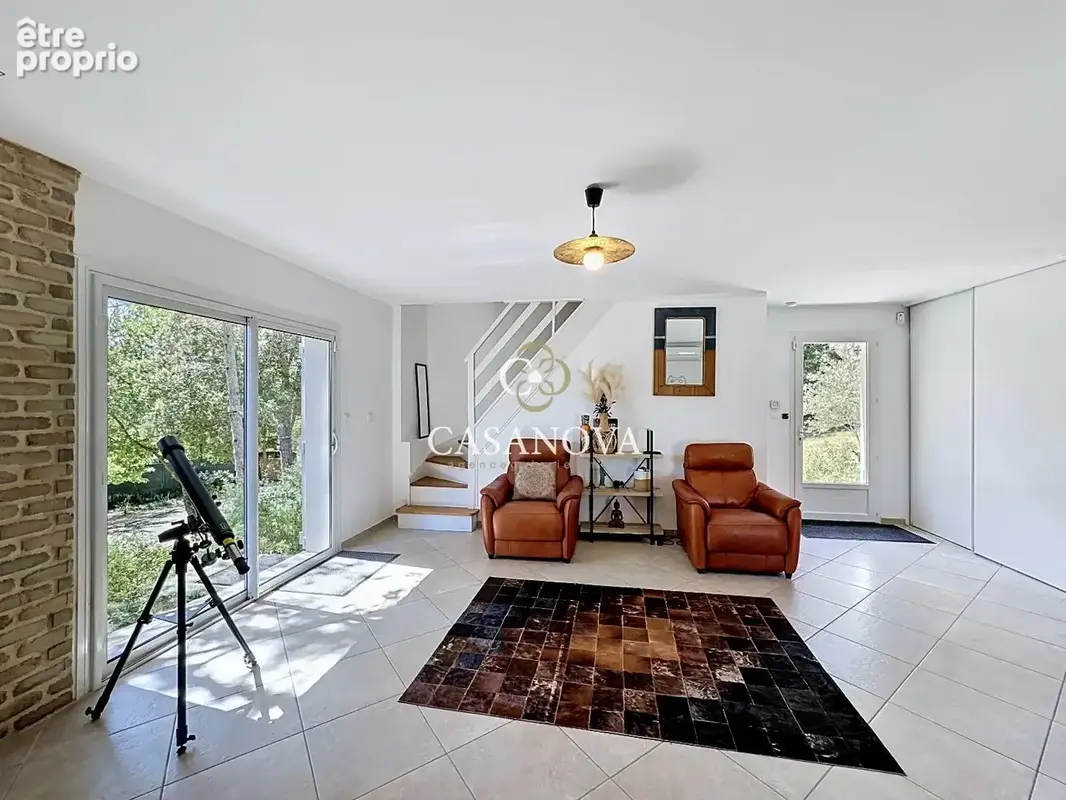 Proche de Gignac Deux habitations, appartement indépendant, deux piscines dans un cadre privilégié. - photo 14