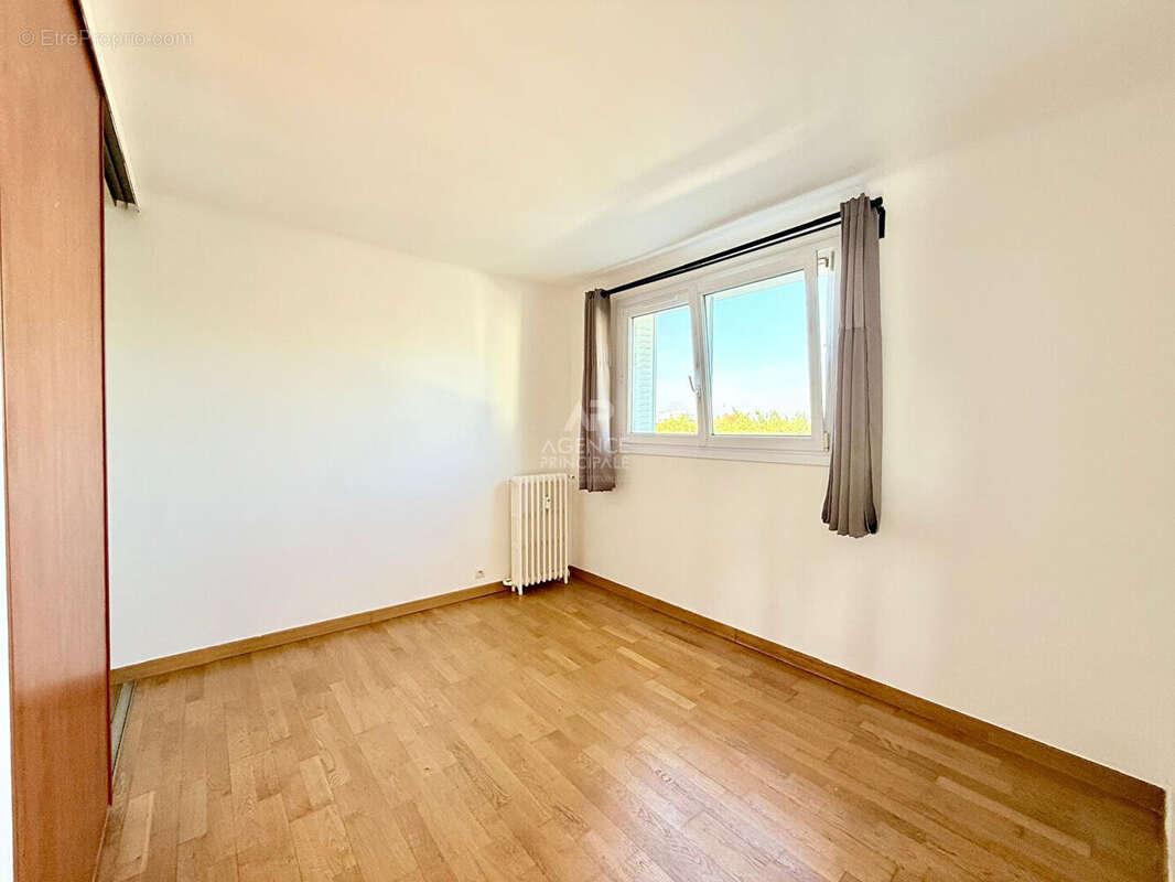 Appartement à CARRIERES-SUR-SEINE