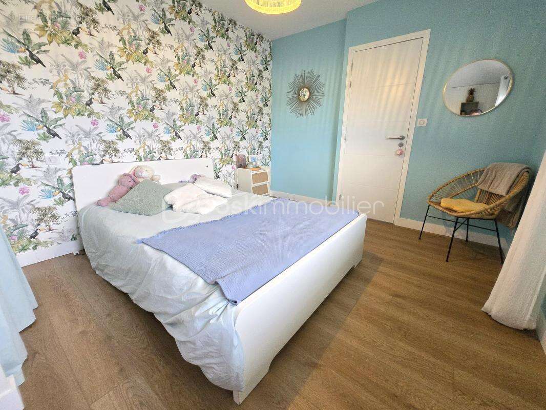 Maison contemporaine 2021 – Belles prestations, vie de plain-pied et cadre calme – 152 m² - photo 21