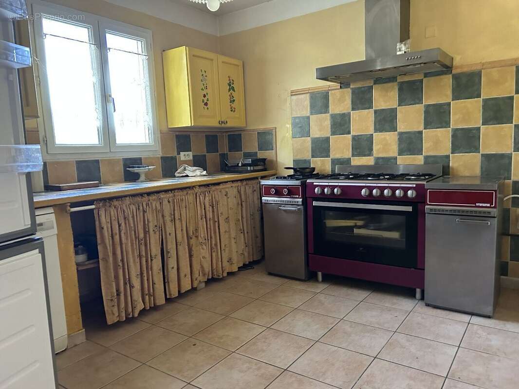 Maison à L&#039;ESTRECHURE