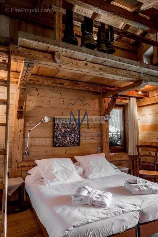 Commerce à ARACHES-LA-FRASSE