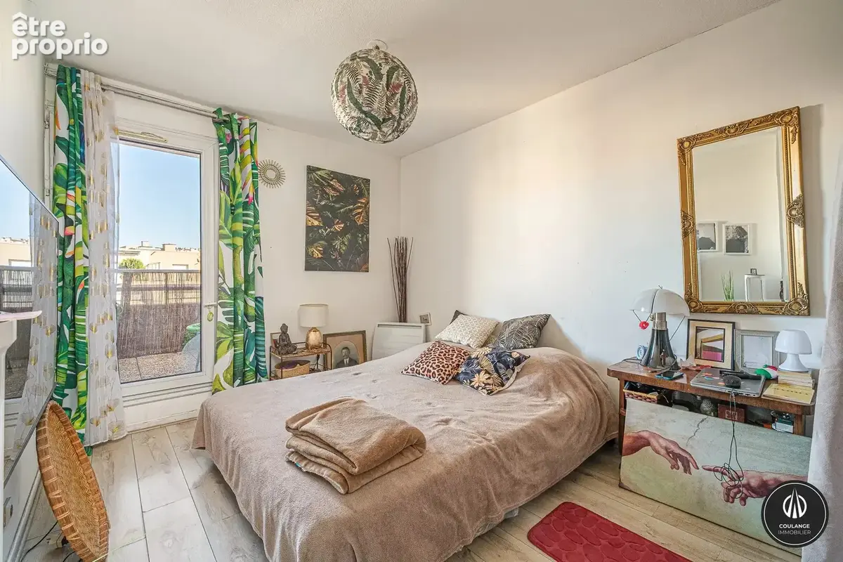 Marseille 8ème À vendre Viager occupé Appartement au dernier étage avec double extérieur - photo 8