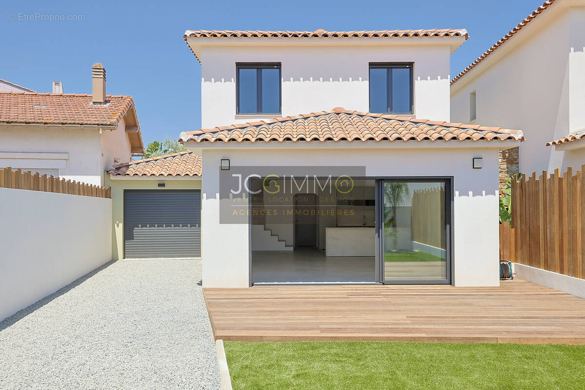 Maison à HYERES