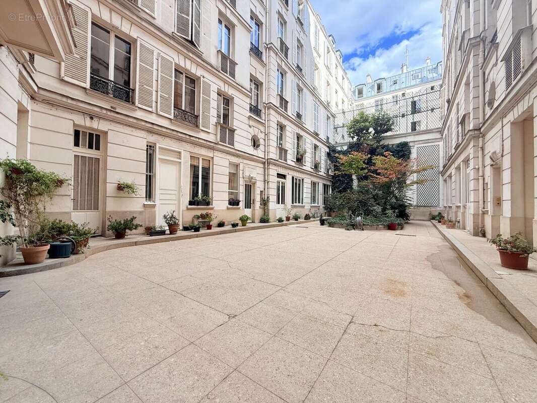 Appartement à PARIS-12E