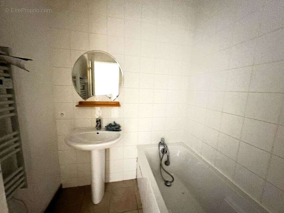 Appartement 108 m² à Saint-Etienne  - photo 6