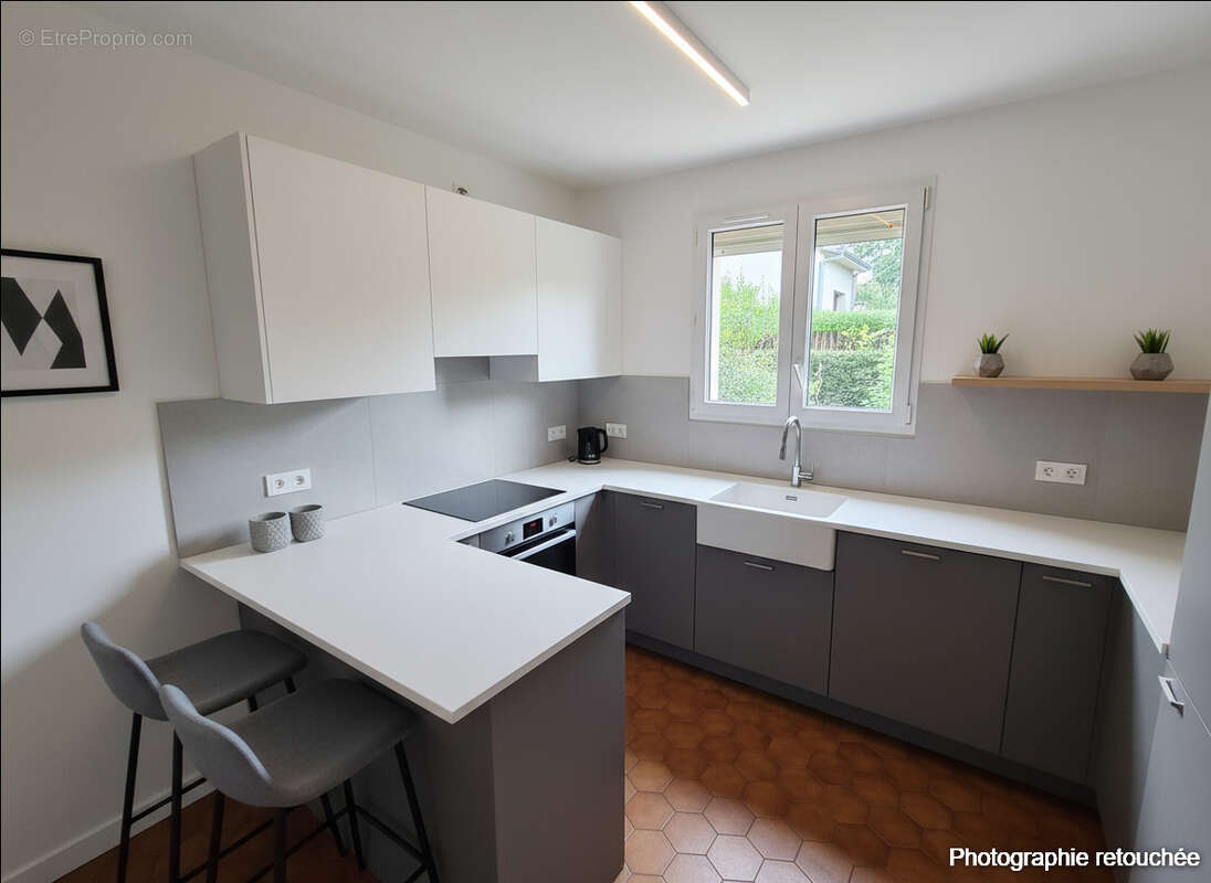 Maison à VERRIERES-LE-BUISSON