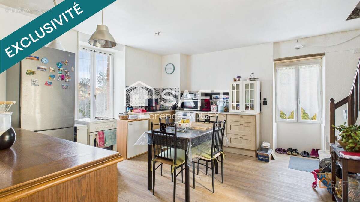 Photo 2 - Maison à MORTEMART