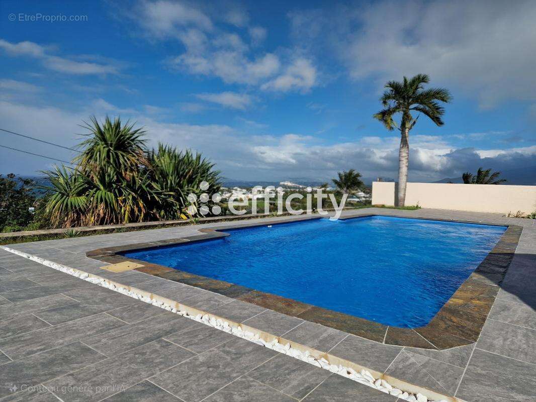 Maison à SAINT-BENOIT