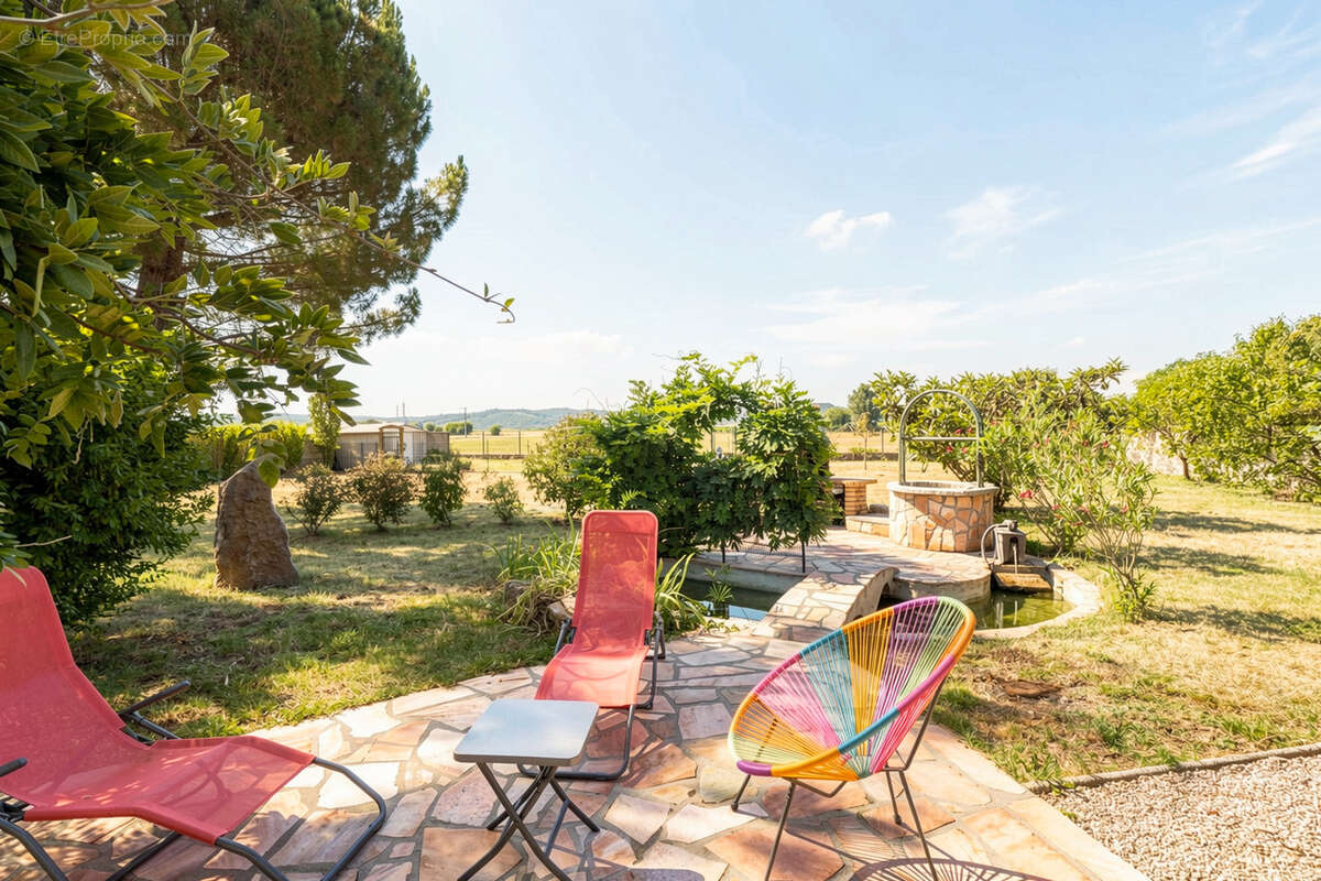 Maison de caractère   140 m2 habitables sur un terrain arboré de plus de 1 750 m2   TIGNIEU-JAMEYZIEU - photo 3