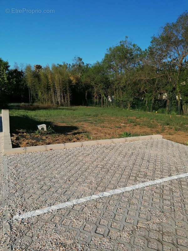 Terrain à PRADES-LE-LEZ