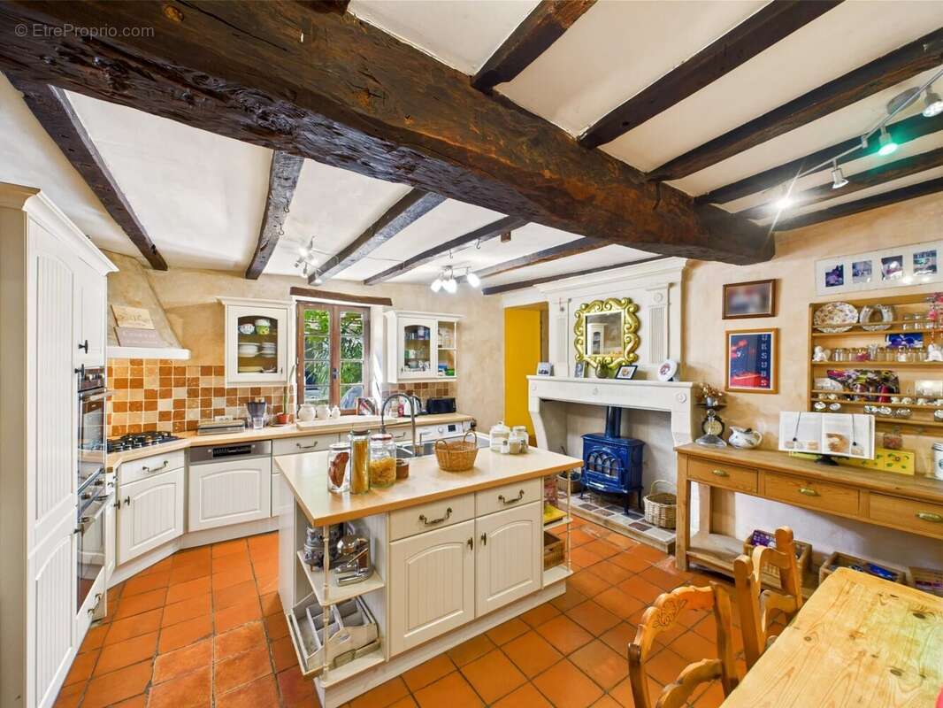 Maison à POULLIGNAC