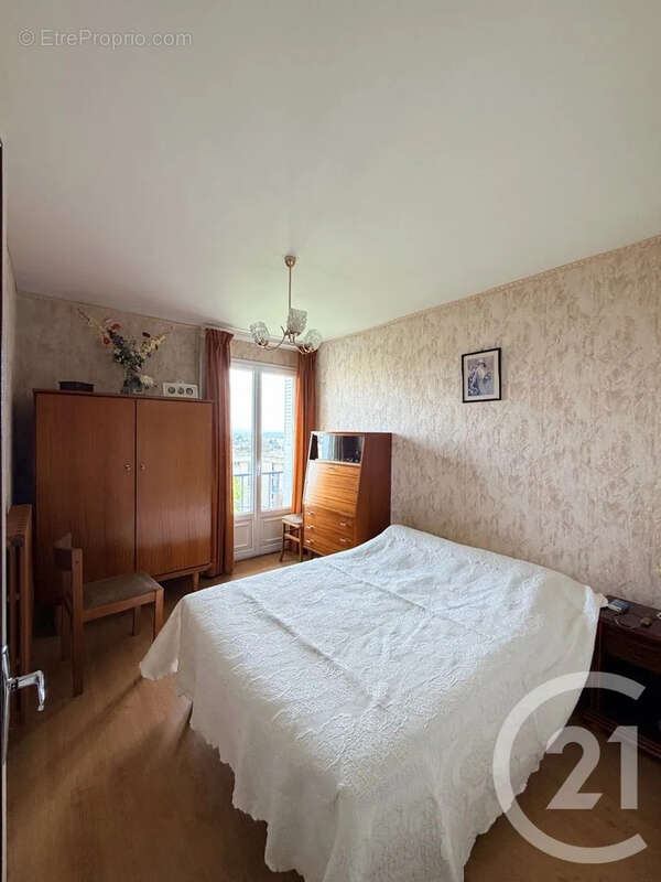 Appartement 76 m² à Annonay  - photo 7