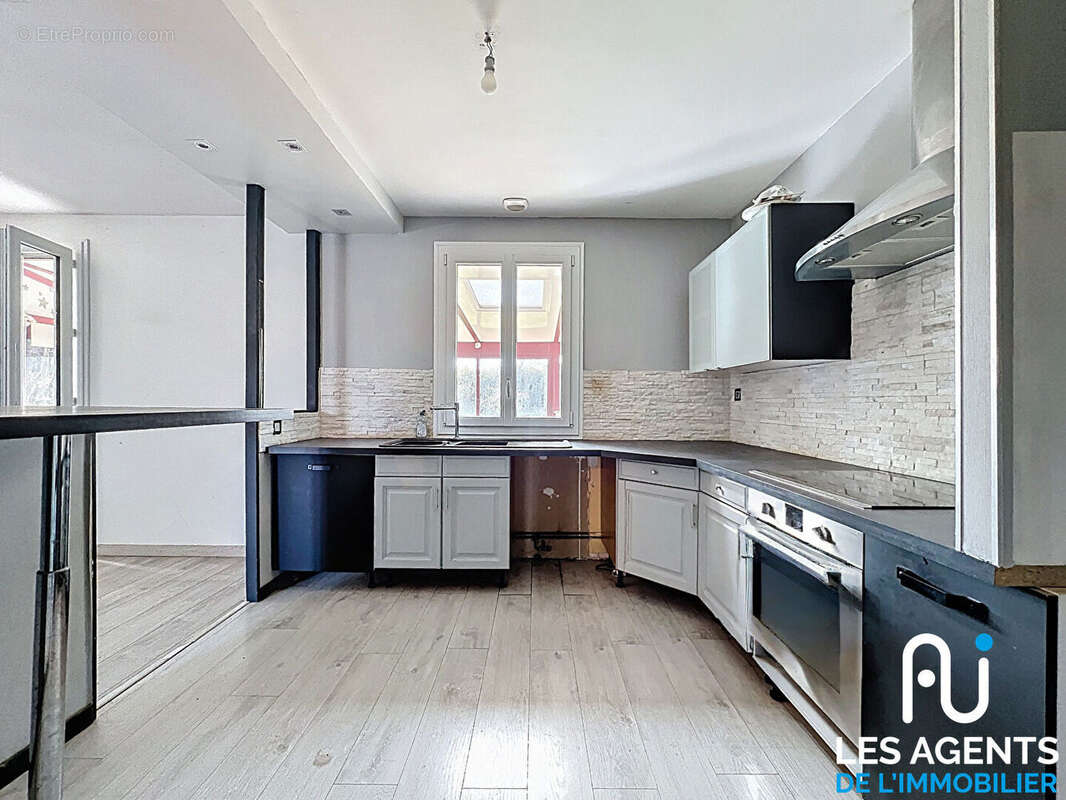 Maison  5 pièce(s) - photo 6