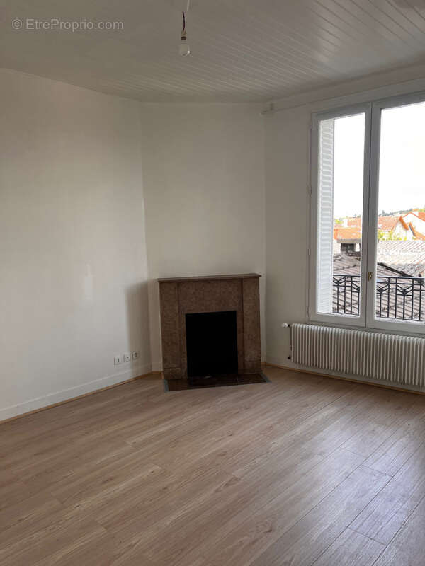 Appartement à VILLENEUVE-SAINT-GEORGES