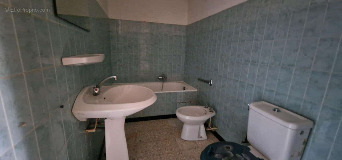 Amelie les bains  à vendre   appartement t2 de 41,40 m2 situé en rez-de-chaussée - photo 3