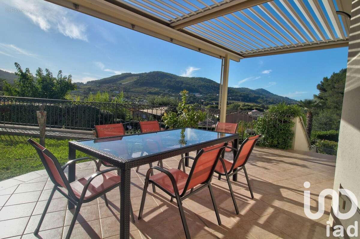 Photo 2 - Maison à EVENOS