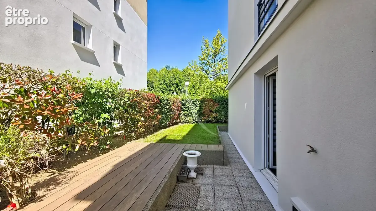 Appartement Massy 4 pièce(s) 72 m2Massy Vilmorin jardin terrasse DPE  C/ TERRASSE ET JARDIN - photo 6