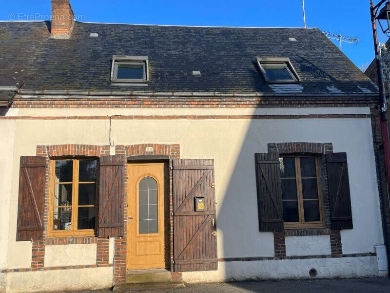 Maison à LA BAZOCHE-GOUET
