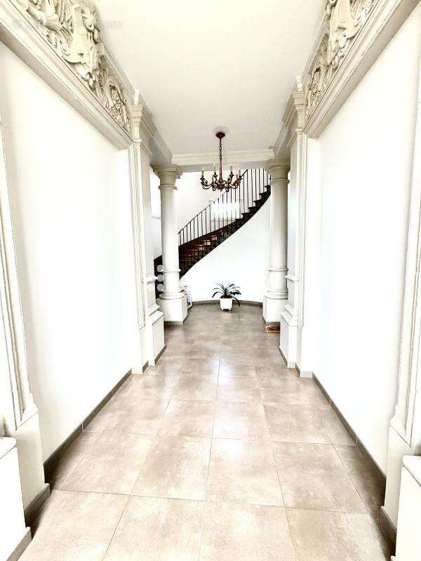 Appartement 460 m² à Vailly-Sur-Aisne  - photo 4