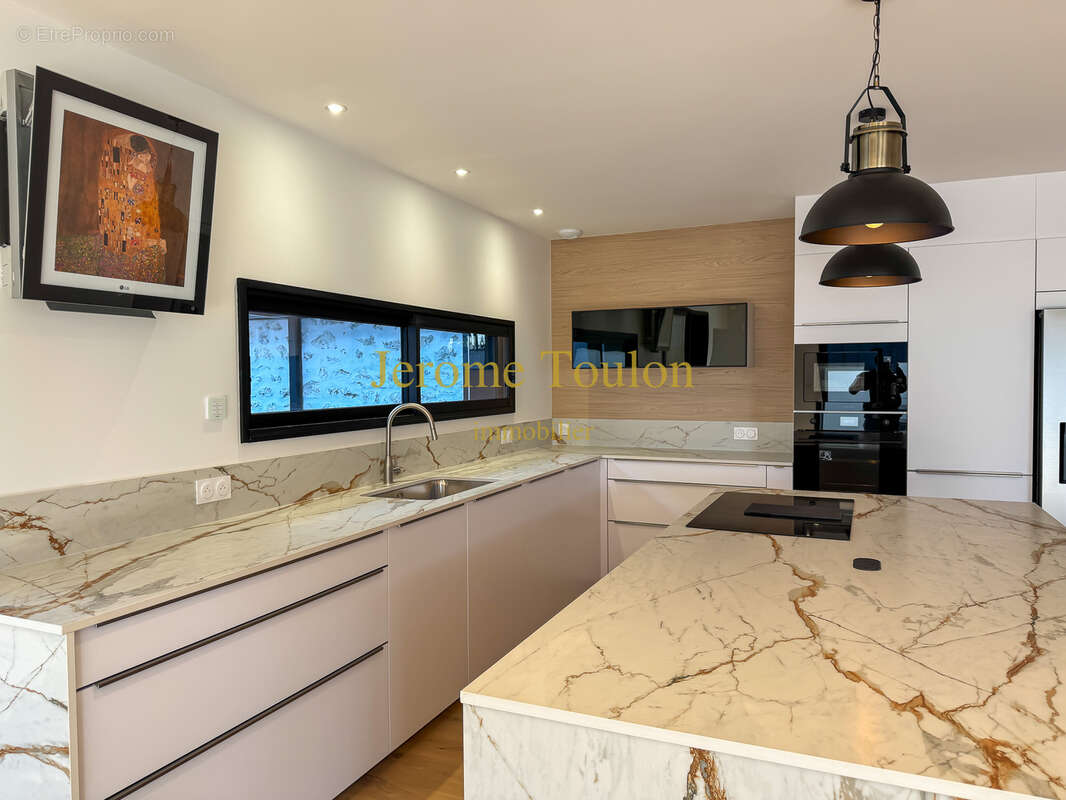 Maison à VAUX-SUR-MER