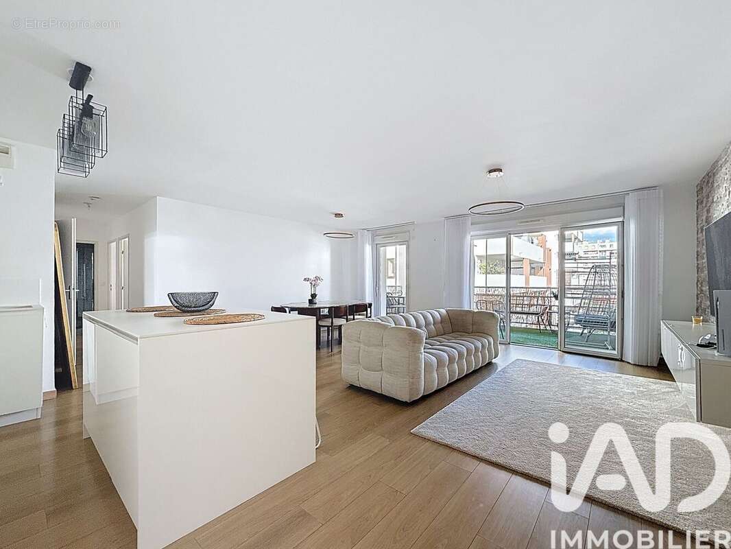 Photo 2 - Appartement à MARSEILLE-10E