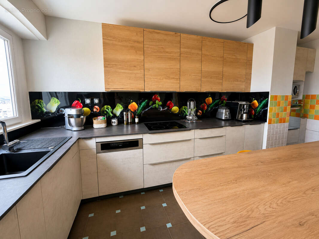 Appartement à COURBEVOIE